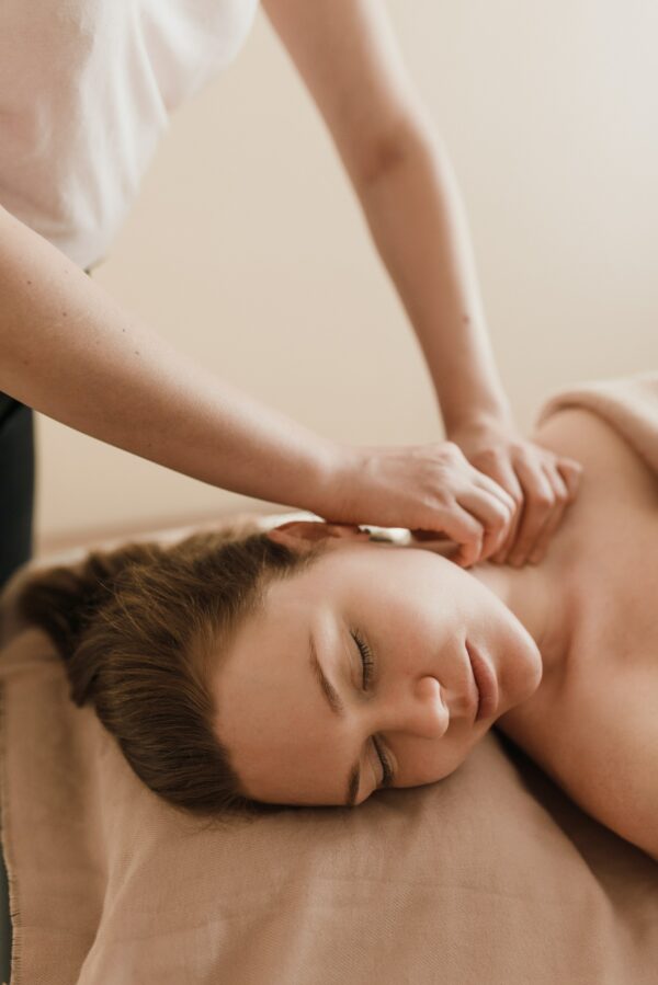 90 Minute Prenatal or Postpartum Massage
